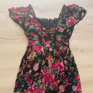 Bcbgmaxazria floral romper size M